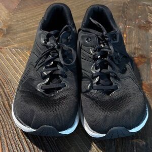 Topo Phantom 2 Men's Black Athletic Running Shoes